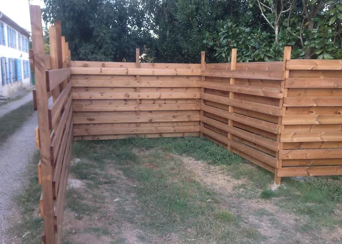 La Ti - De Charme Au Coeur Du Medoc Apartment Saint-Laurent-de-Medoc